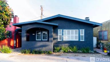 Main picture of 9016 Poinsettia Ct