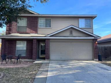 Main picture of 9015 Interlachen