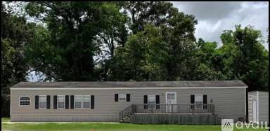 Main picture of 417 Young St