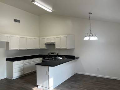 Main picture of 5601 Grant Grove St