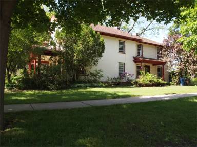 Main picture of 186 N Manning St