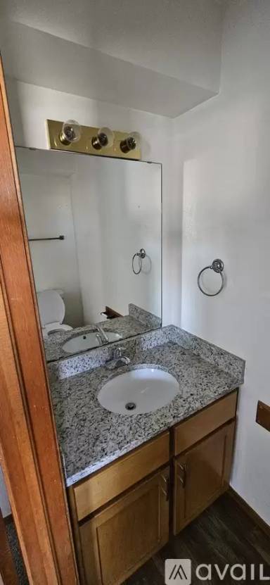 Main picture of 1320 Greenfield Dr