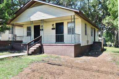 Main picture of 2108 Keith St