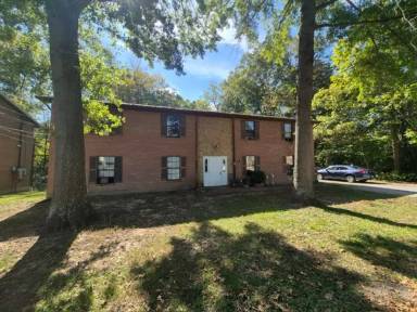 Main picture of 105 Williams St
