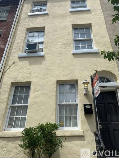 Main picture of 304 S Juniper St