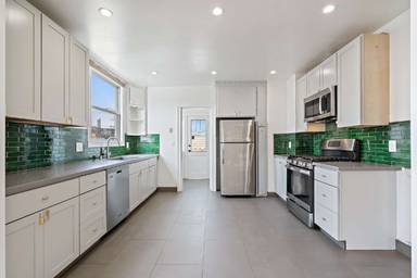 Main picture of 74 Pixley St