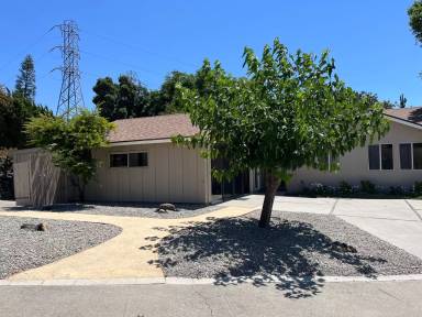 Main picture of 1577 Tanglewood Dr