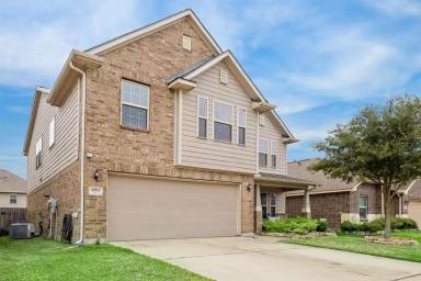 Main picture of 9953 Lazy Cove Ln