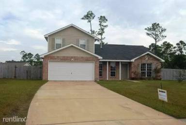 Main picture of 9 Pine Lake Ct