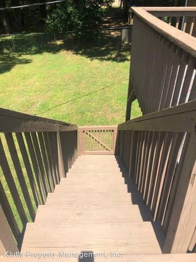 Main picture of 859 Log Cabin Rd