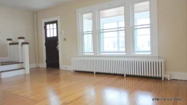 Main picture of 427 2nd Ave