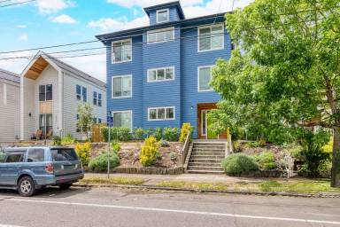 Main picture of 3773 N Vancouver Ave