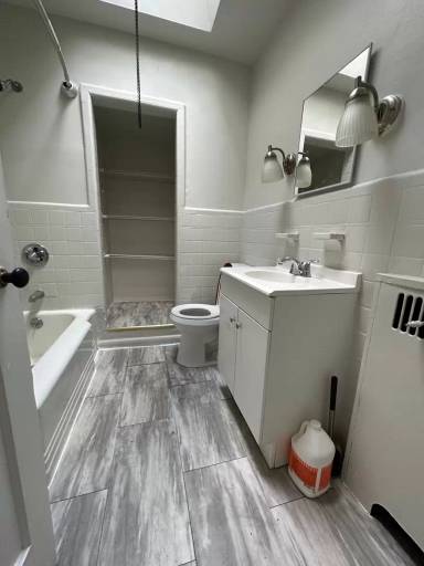 Main picture of 5345 W Columbia Ave