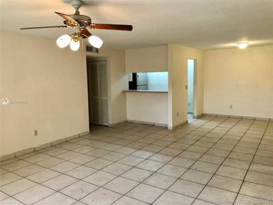 Main picture of 8620 SW 149th Ave