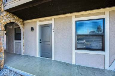 Main picture of 10022 Oxfordshire Ln