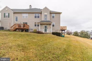 Main picture of 634 Hamilton St