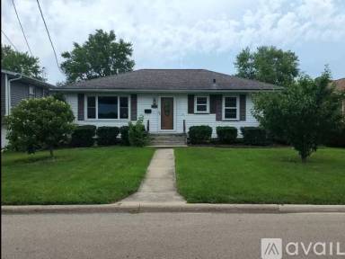 Main picture of 1337 W Washington St
