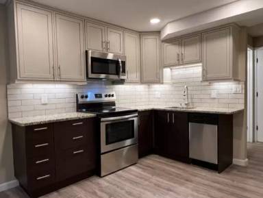Main picture of 2844 S Lansing Way