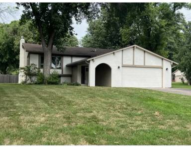 Main picture of 18300 24th Ave N