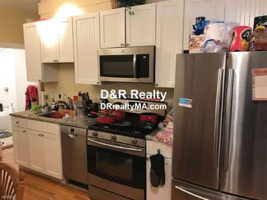 Main picture of 28 Otis St