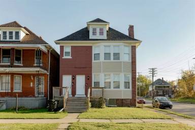 Main picture of 502 Harmon St