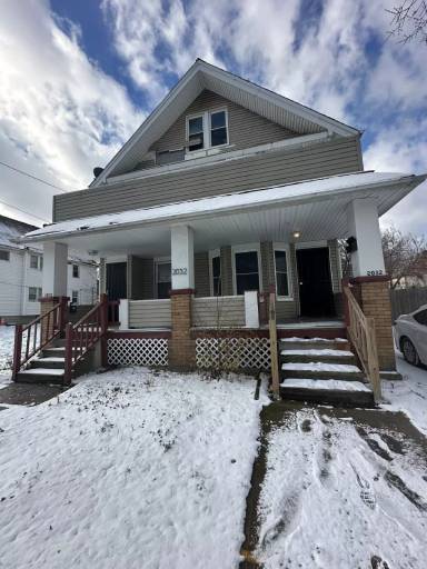 Main picture of 2032 W 98th St
