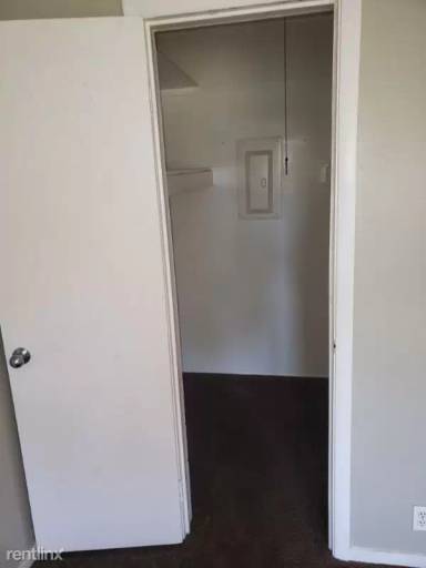 Main picture of 323 N East St
