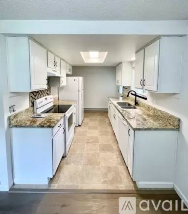 Main picture of 1602 Susan Ct SE