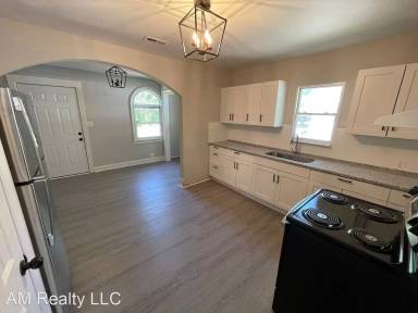 Main picture of 648 Bradford Dr