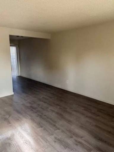 Main picture of 743 Iowa Ave