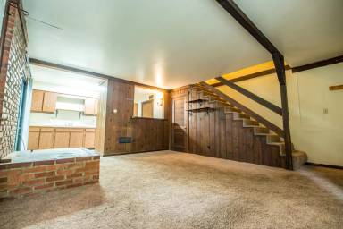 Main picture of 84 Mason St
