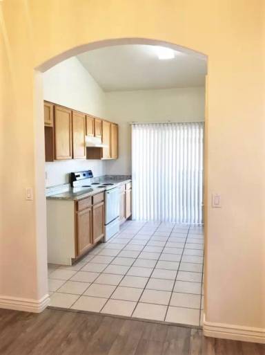 Main picture of 20405 N 31st Way