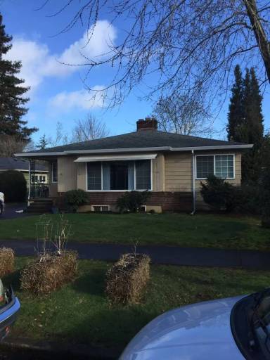Main picture of 5025 N Harvard St