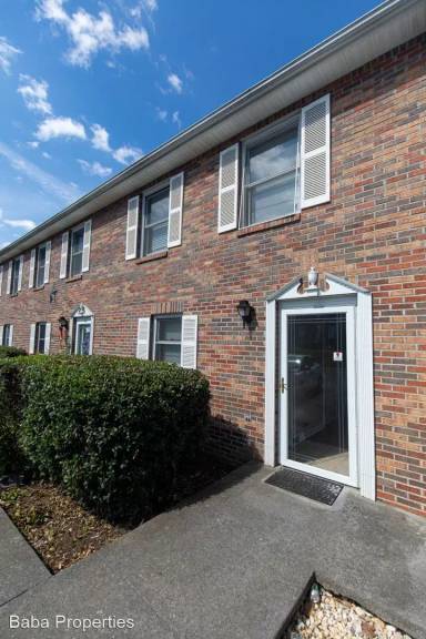 Main picture of 1310 Knob Creek Rd