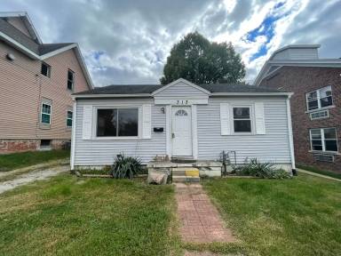 Main picture of 313 Binford St