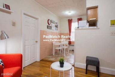 Main picture of 107 Gordon St