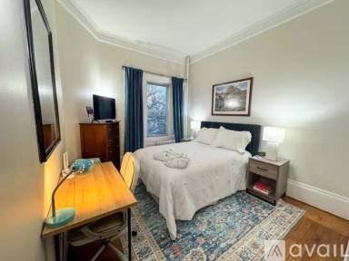 Main picture of 1015 Beacon St