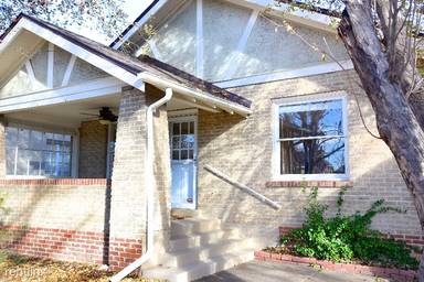 Main picture of 952 S Vine St
