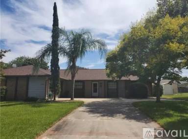 Main picture of 5220 Royal Oak Dr