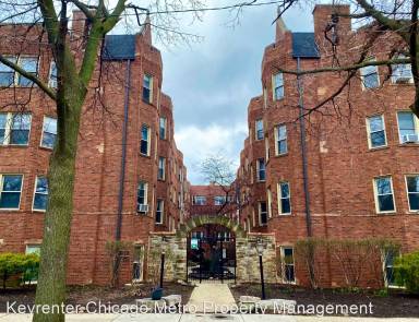 Main picture of 4128 N Kedvale Ave