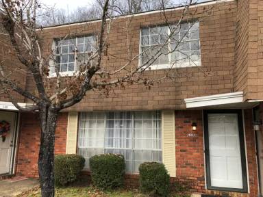 Main picture of 5406 Woodland Trce
