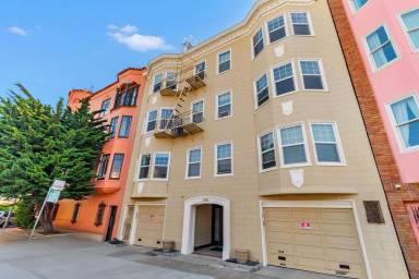 Main picture of 3366 Pierce St