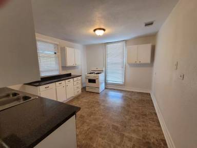 Main picture of 407 S Caddo St