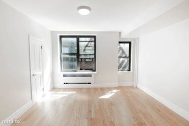 Main picture of 124 E 24th St