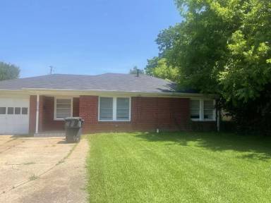 Main picture of 220 Southfield Rd