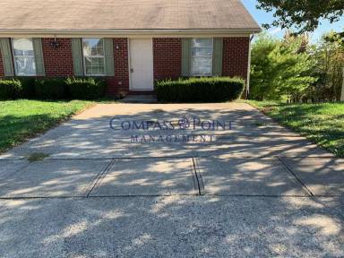 Main picture of 201 Poplar Cir