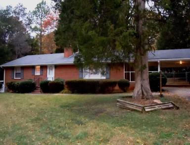 Main picture of 3955 Yarbrough Ave