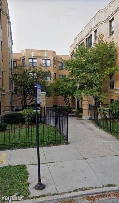 Main picture of 4904 W Jackson Blvd