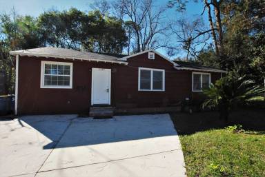 Main picture of 5302 Cleveland Rd
