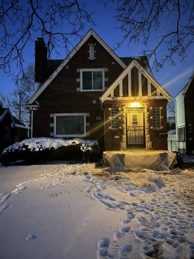 Main picture of 11414 Whitehill St